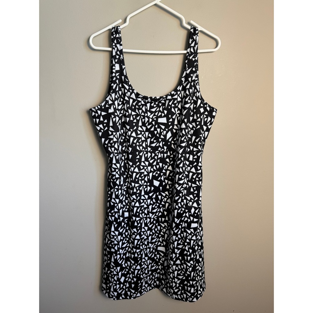 Light Bare Womens Black/White Geometric Active Dress XL Athletic Sporty UPF 50+